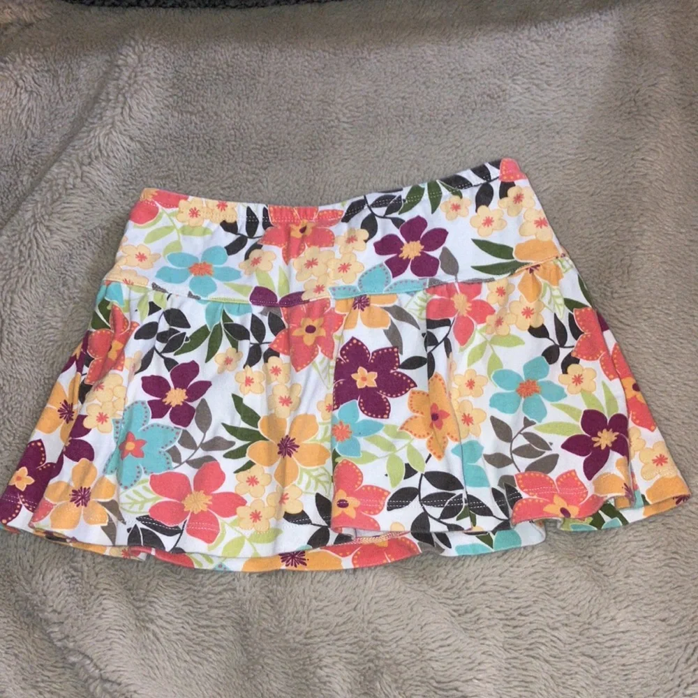 🔹4 for $30 Gymboree Floral Skort, Girls Size 6